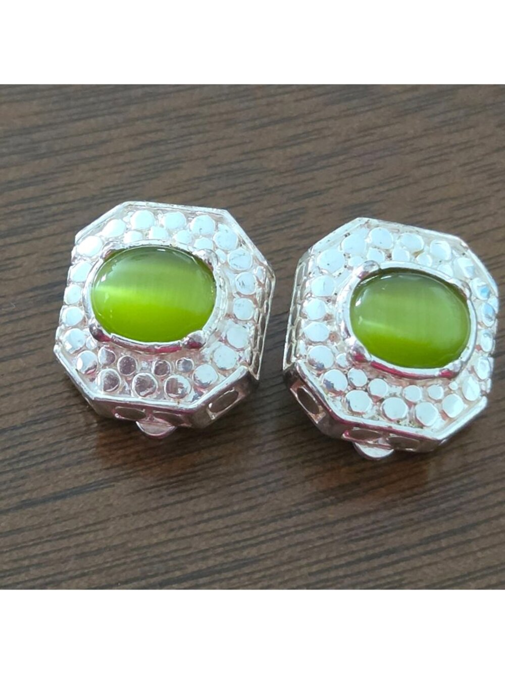 Roman Vintage Green Tiger Eye Silver tone Clip On Earrings